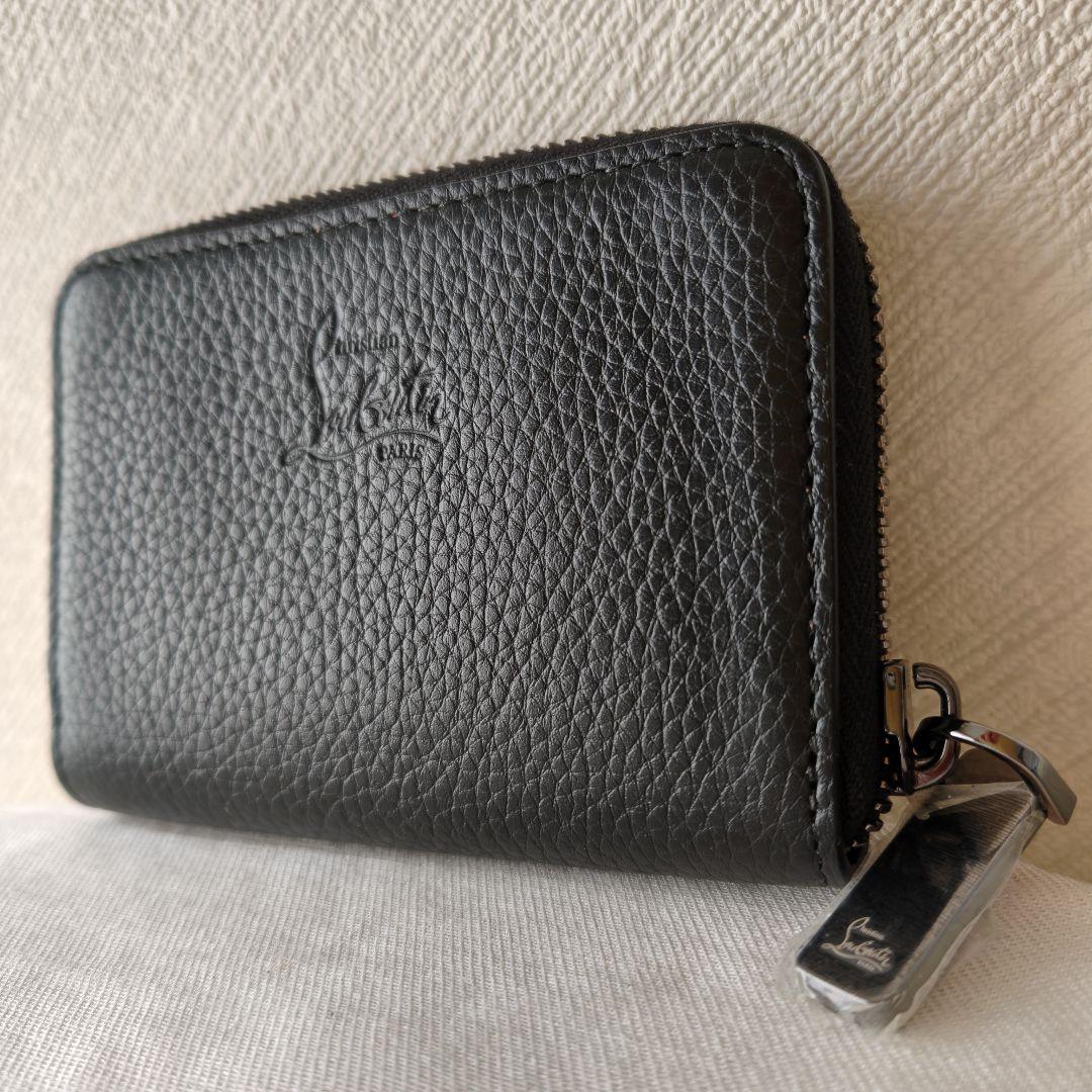 未使用級 クリスチャンルブタン ケース スタッズ レザー ブラック