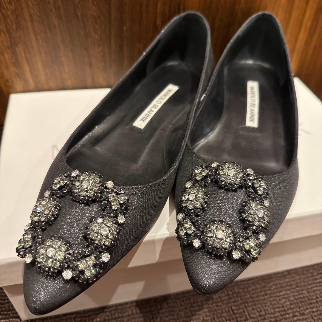 マノロ マノロブラニク ハンギシ フラット 35 黒