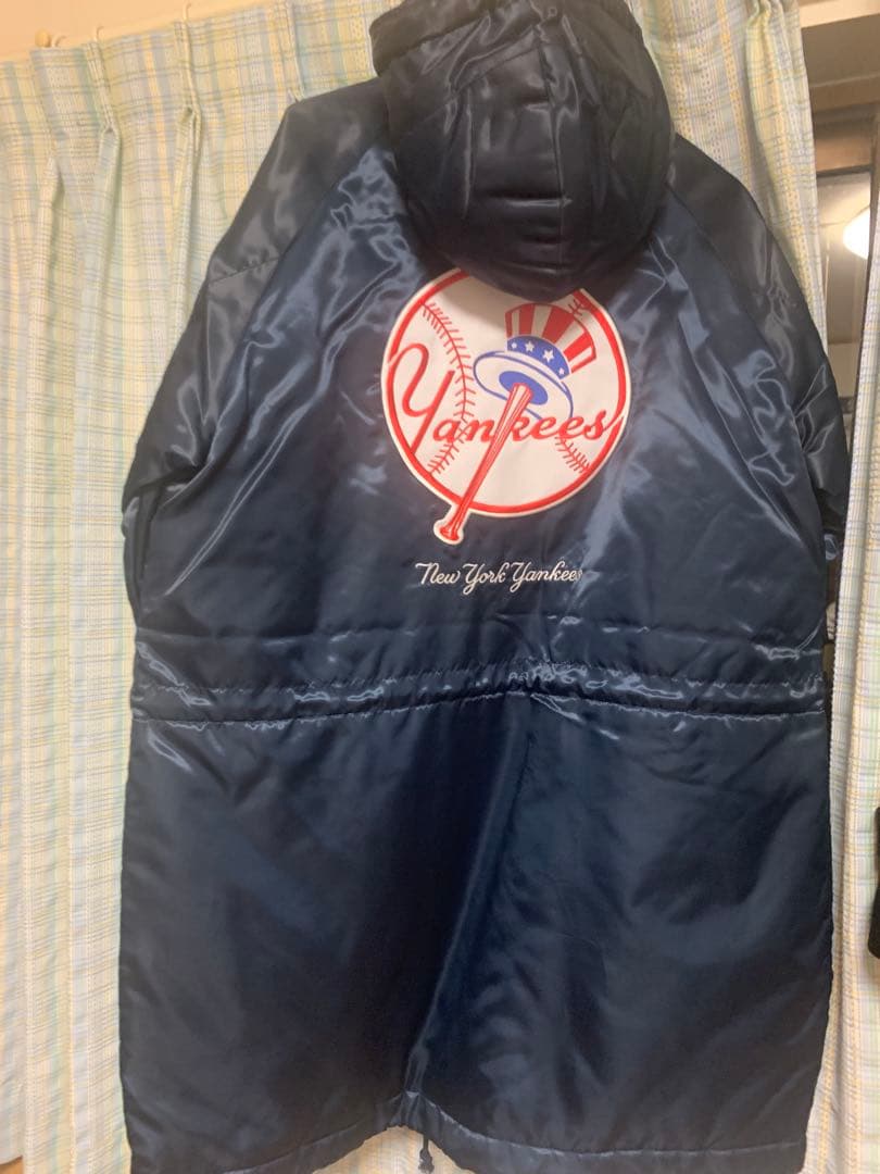 New York Yankees ベンチコートmajestic