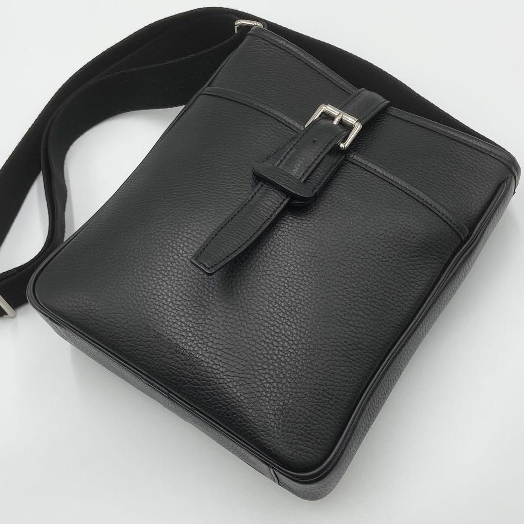 極美品　バーバリー　ショルダーバッグ　ノバチェック　ロゴ刻印　レザー　ブラック