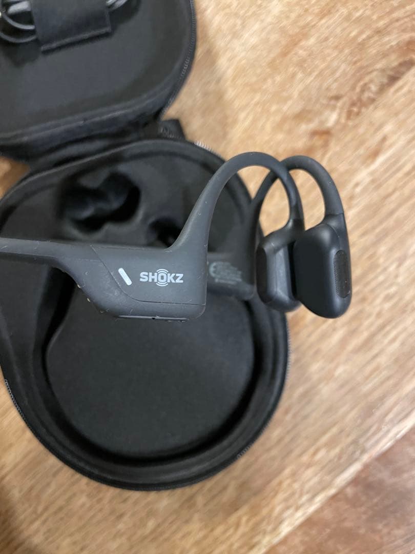 【美品】Shokz OpenRun Pro S810 骨伝導イヤホン 箱ケース付