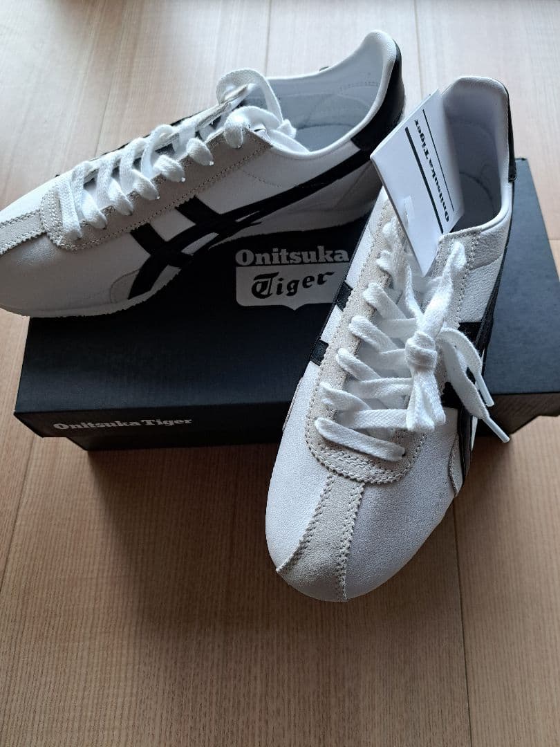 Onitsuka Tiger スニーカー ホワイト/ブラック24㎝
