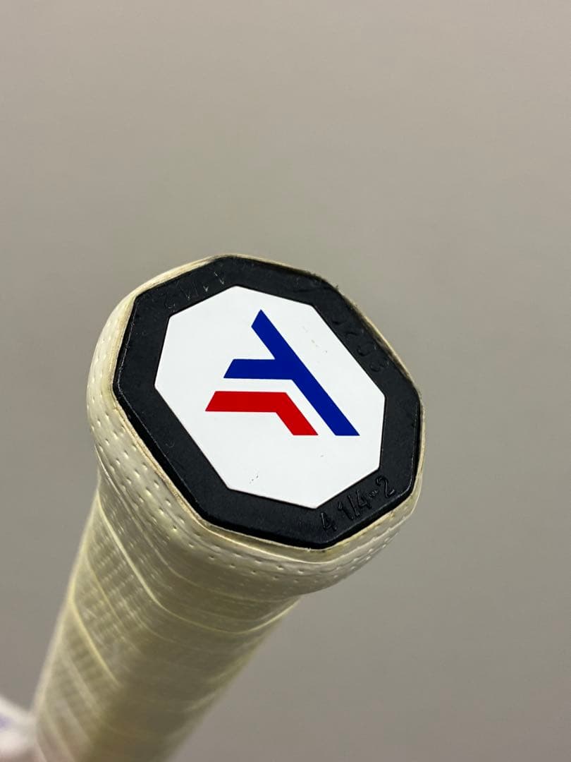 Tecnifibre TIGHT300 テニスラケット