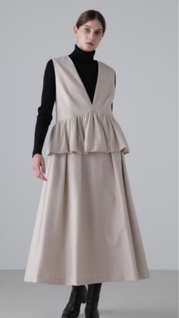 アドーア　【新品未使用タグあり】ウールバランサーワンピース