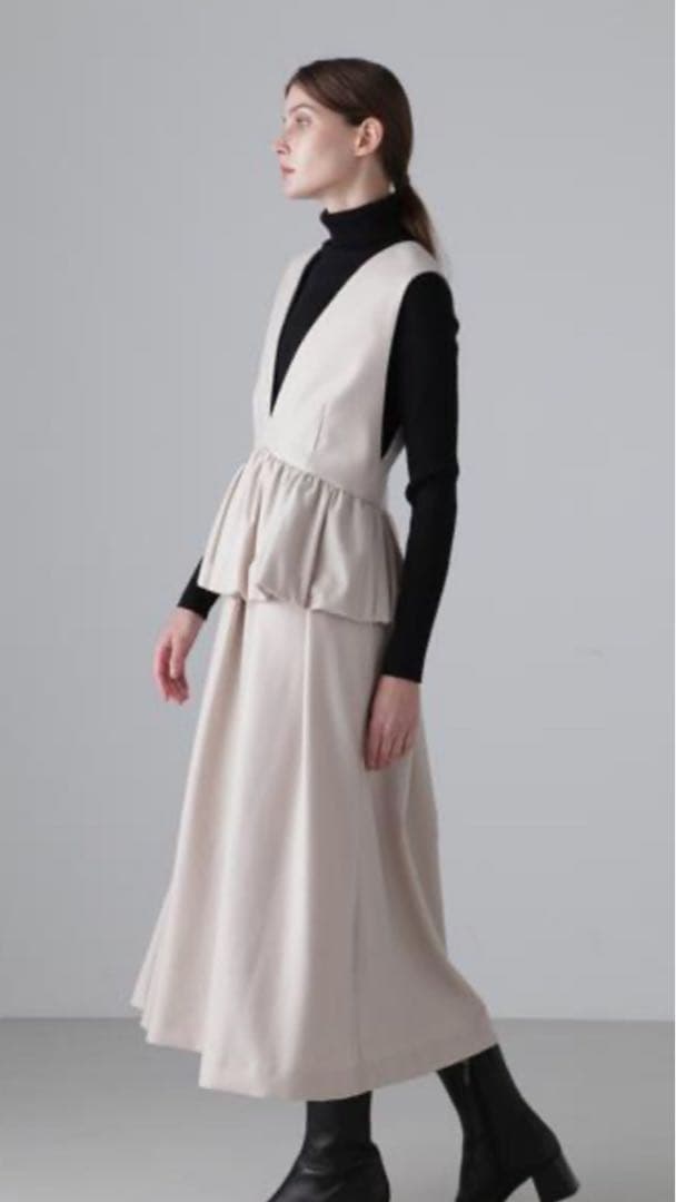 アドーア　【新品未使用タグあり】ウールバランサーワンピース