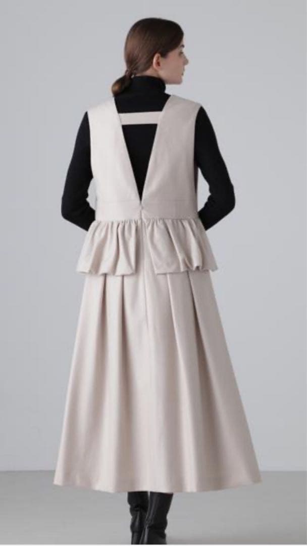 アドーア　【新品未使用タグあり】ウールバランサーワンピース