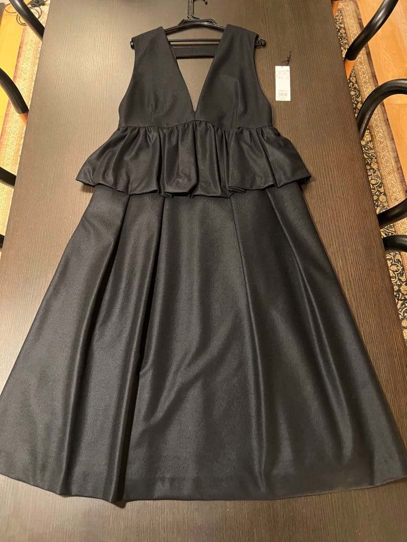 アドーア　【新品未使用タグあり】ウールバランサーワンピース