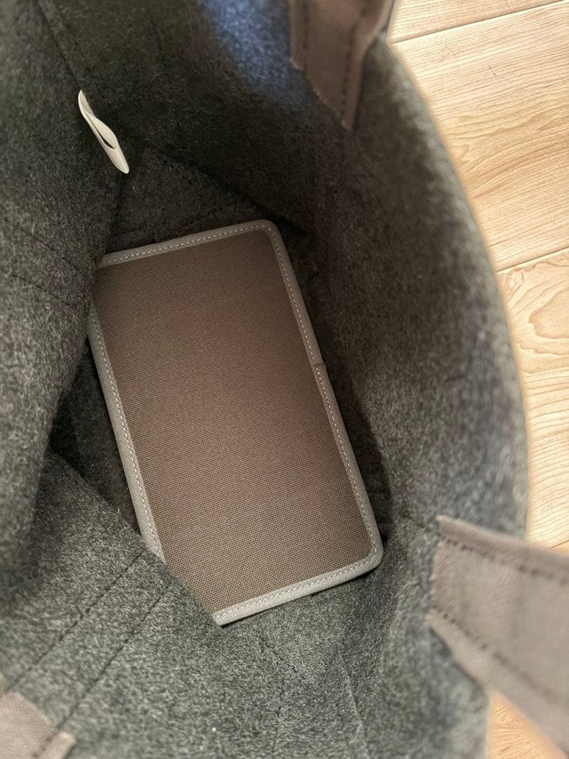 2回短時間のみの使用です！オーシバルトートバッグ