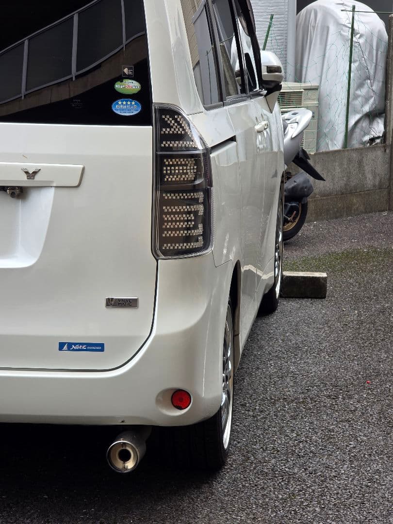 60.70系ヴォクシー　ノア　マフラーいい音出ます