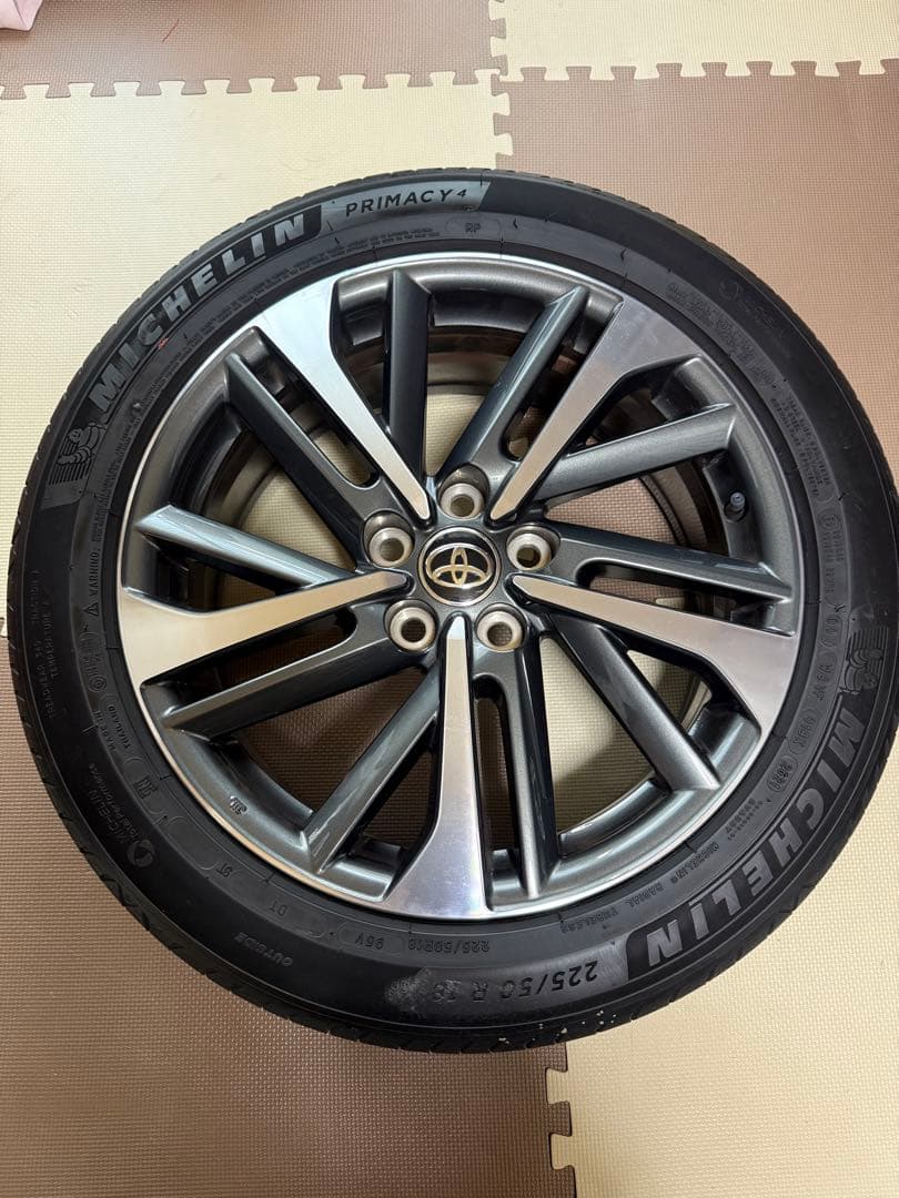 ⭐︎送料込み⭐︎トヨタ純正 カローラクロス Zグレード 18インチ アルミホイール