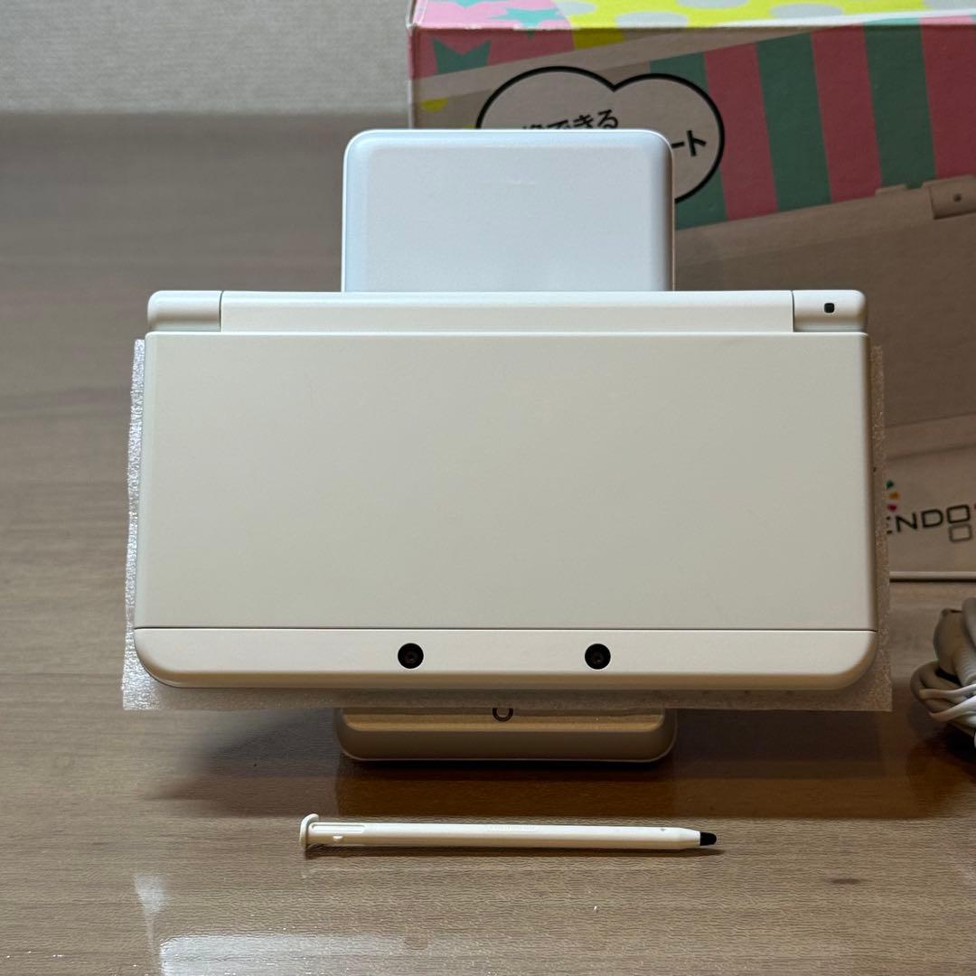 5-252 Newニンテンドー3DS ホワイト 箱付き