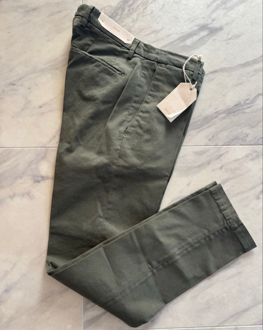 【新品未使用】BRIGLIA（ブリリア1949） コットンストレッチパンツ 46