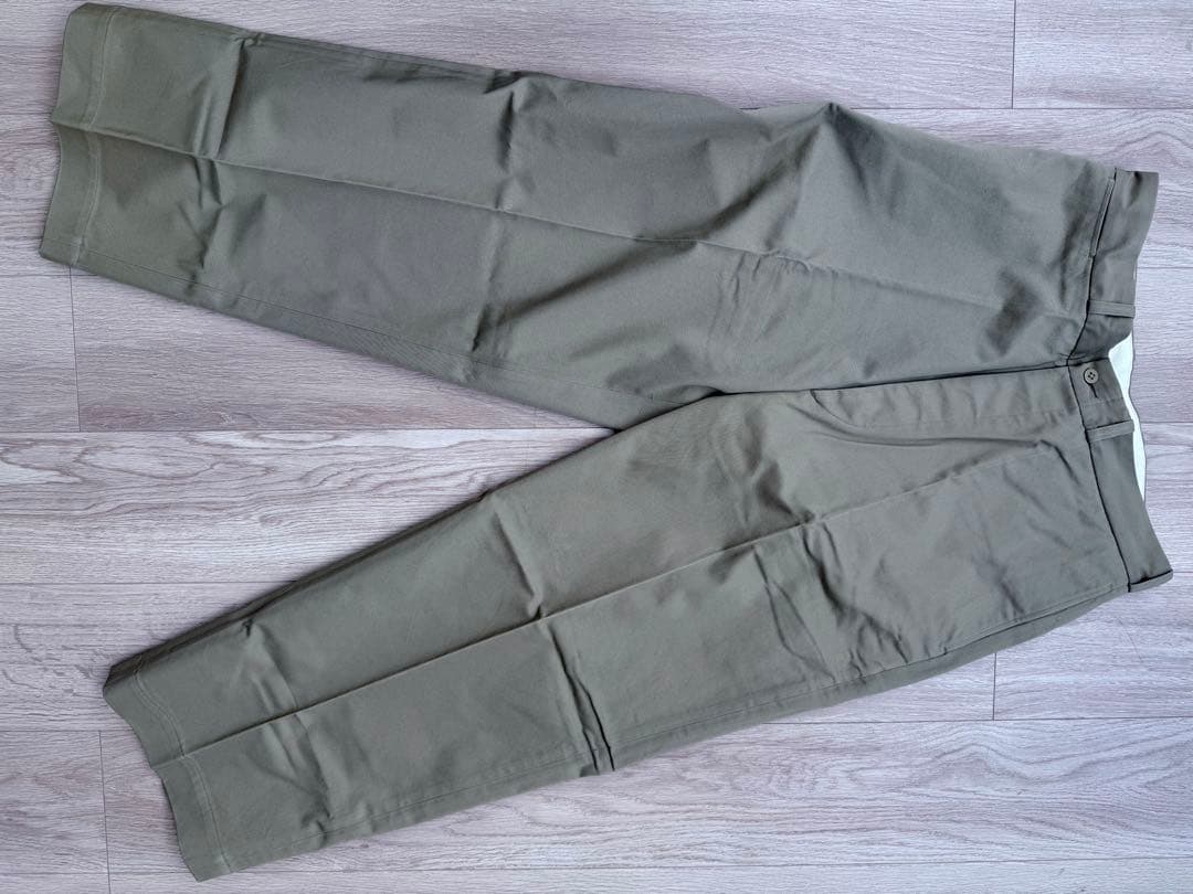 blurhmsROOTSTOCK チノパンツ　サイズ4