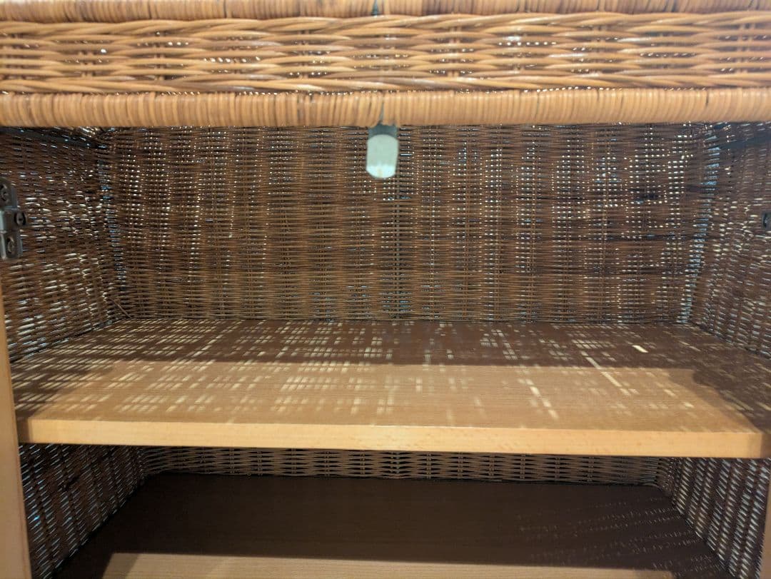 【ラタン家具】 ガラス扉付きキャビネット 飾り棚 北欧ナチュラル