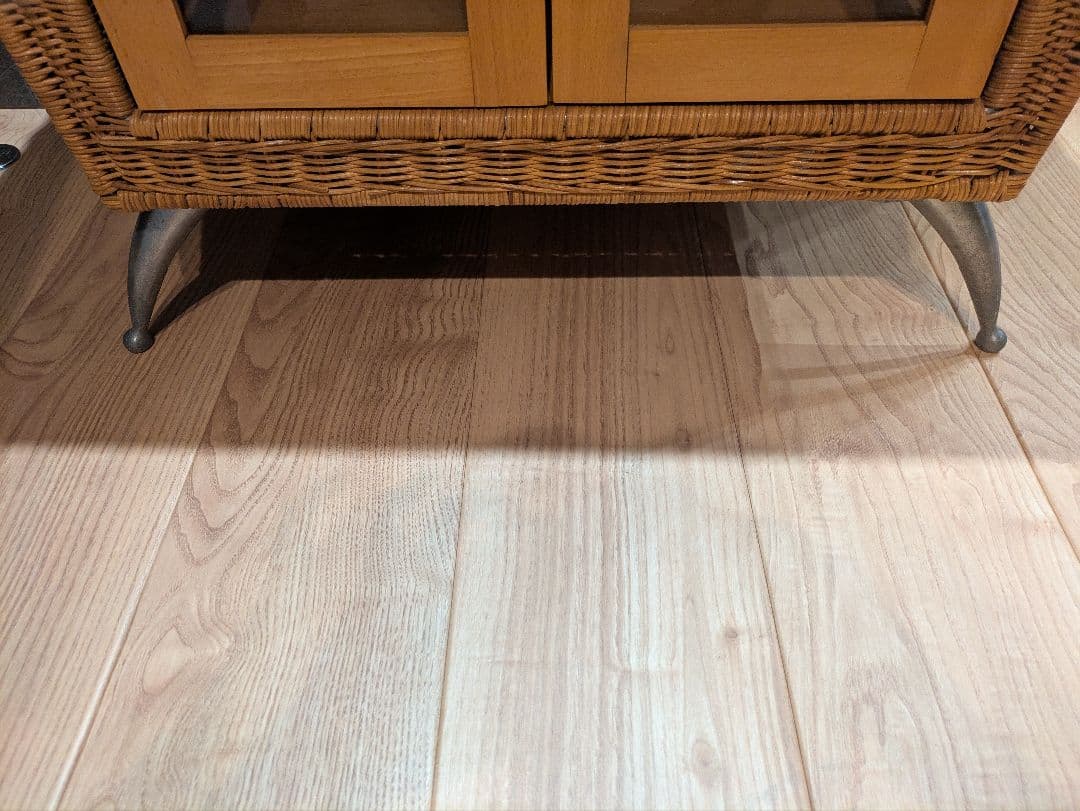 【ラタン家具】 ガラス扉付きキャビネット 飾り棚 北欧ナチュラル