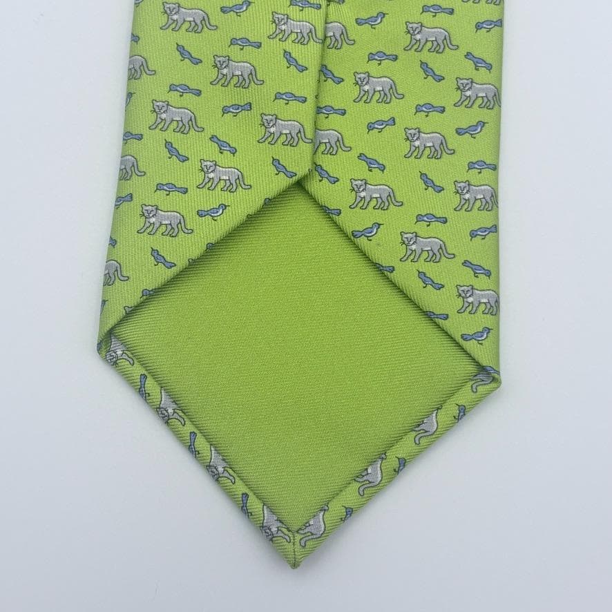 Hermesネクタイシルク　キャット＆バード柄 グリーン系 フランス製箱付き