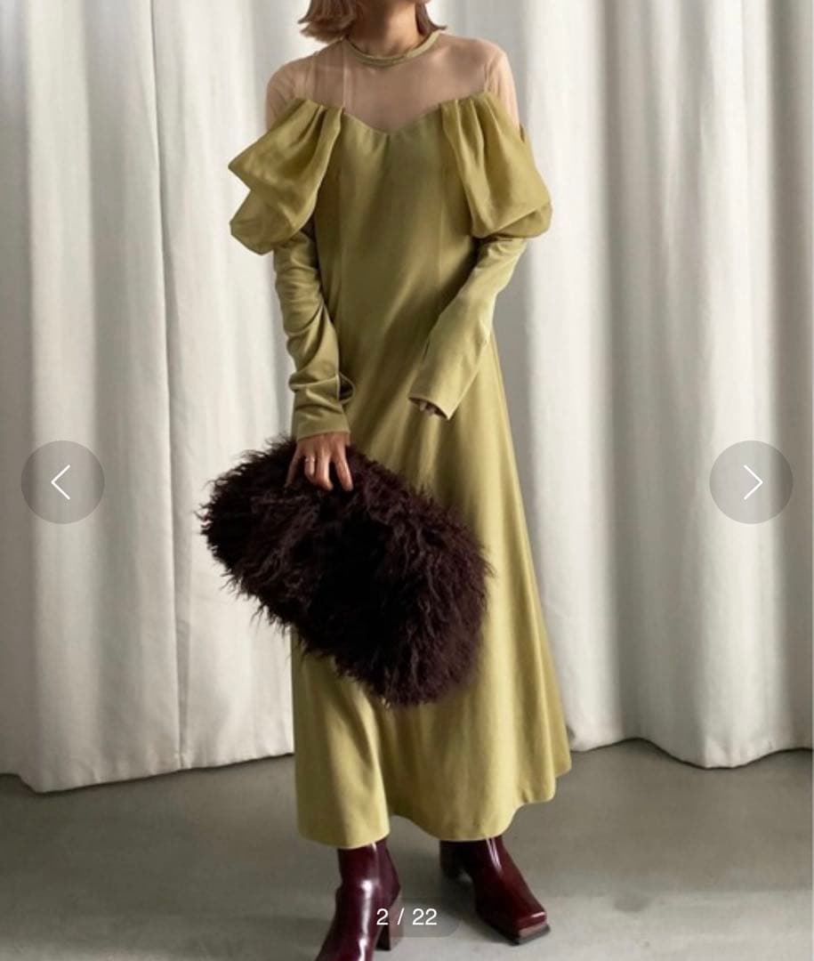 アメリヴィンテージ　UND VELOUR OFF SHOULDER DRESS
