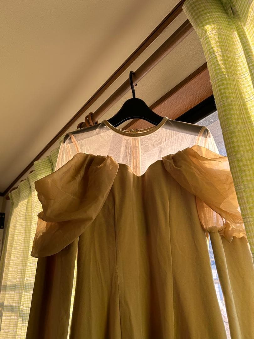 アメリヴィンテージ　UND VELOUR OFF SHOULDER DRESS