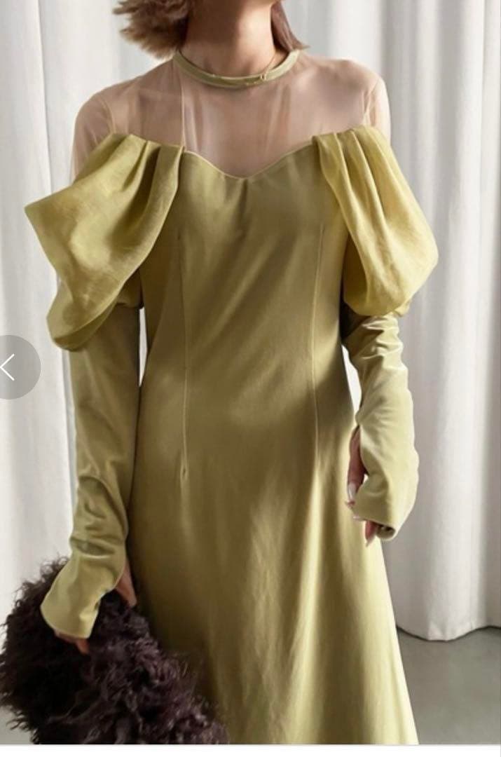 アメリヴィンテージ　UND VELOUR OFF SHOULDER DRESS