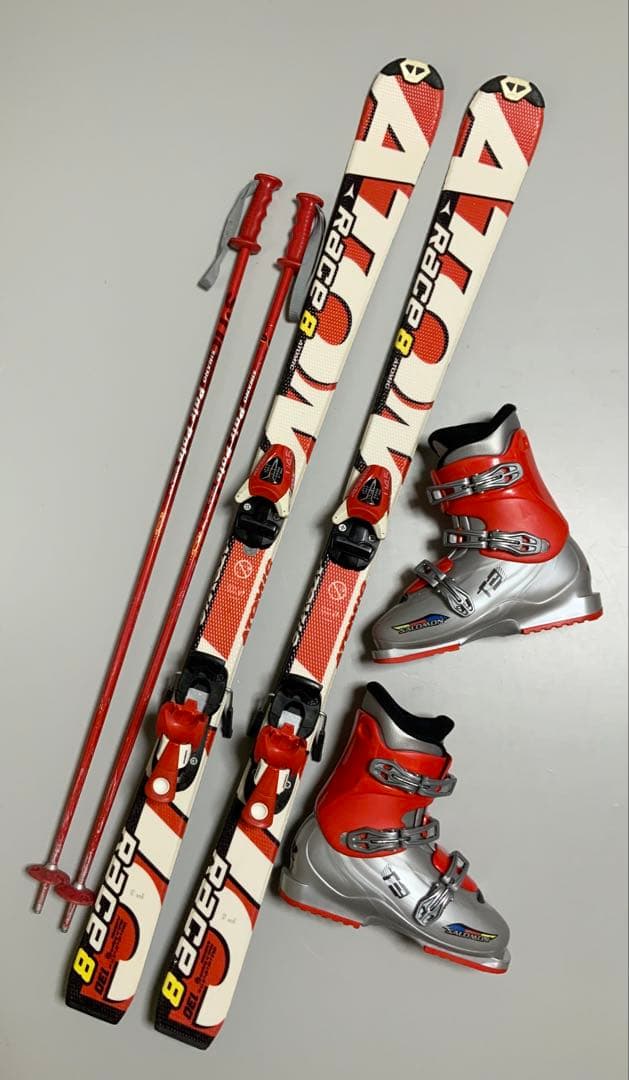 ジュニアスキー 4点セット　ATOMIC 板130cm／靴24-24.5cm