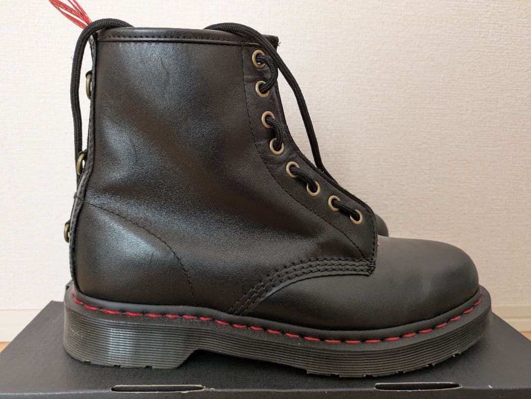 ドクターマーチン 卯年 兎 8ホールブーツ UK7