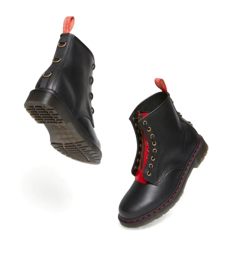 ドクターマーチン 卯年 兎 8ホールブーツ UK7