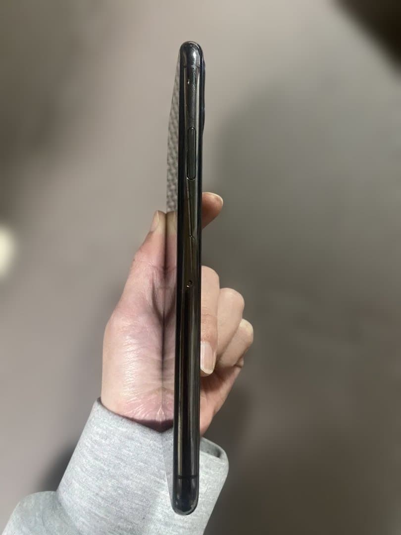 美品 iPhone 11 Pro Max 256GB SIMフリー