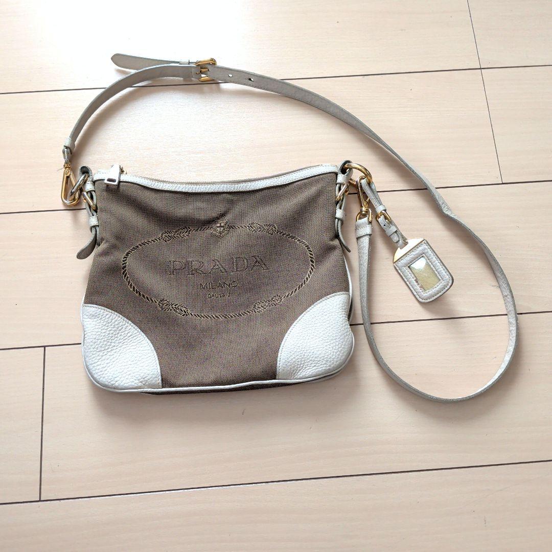 PRADA ショルダーバッグ ベージュ/ホワイト ID(ネーム)ケース付き