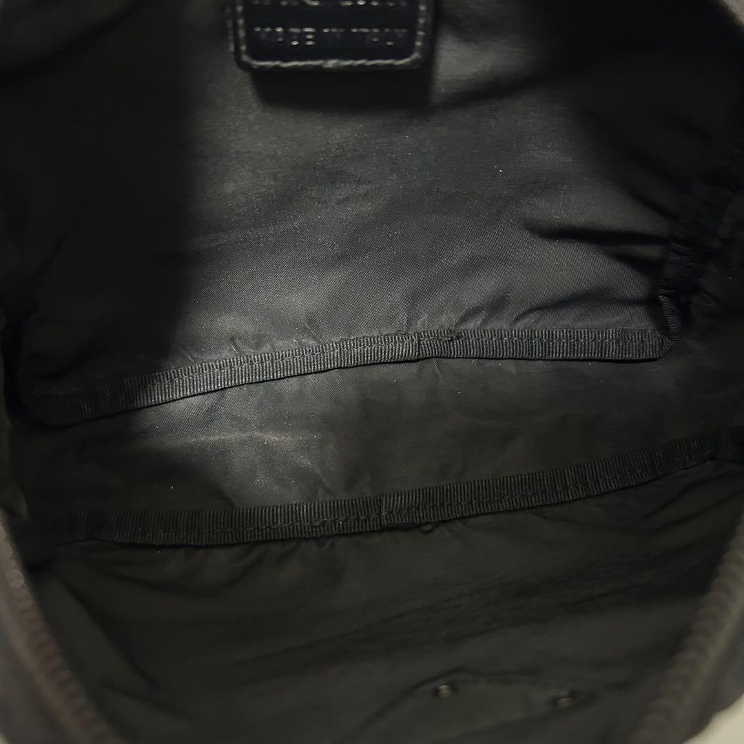 PRADA プラダ チェーン ショルダーバッグ カメラバッグ 三角プレート黒色