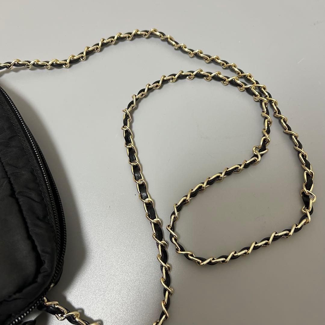 PRADA プラダ チェーン ショルダーバッグ カメラバッグ 三角プレート黒色