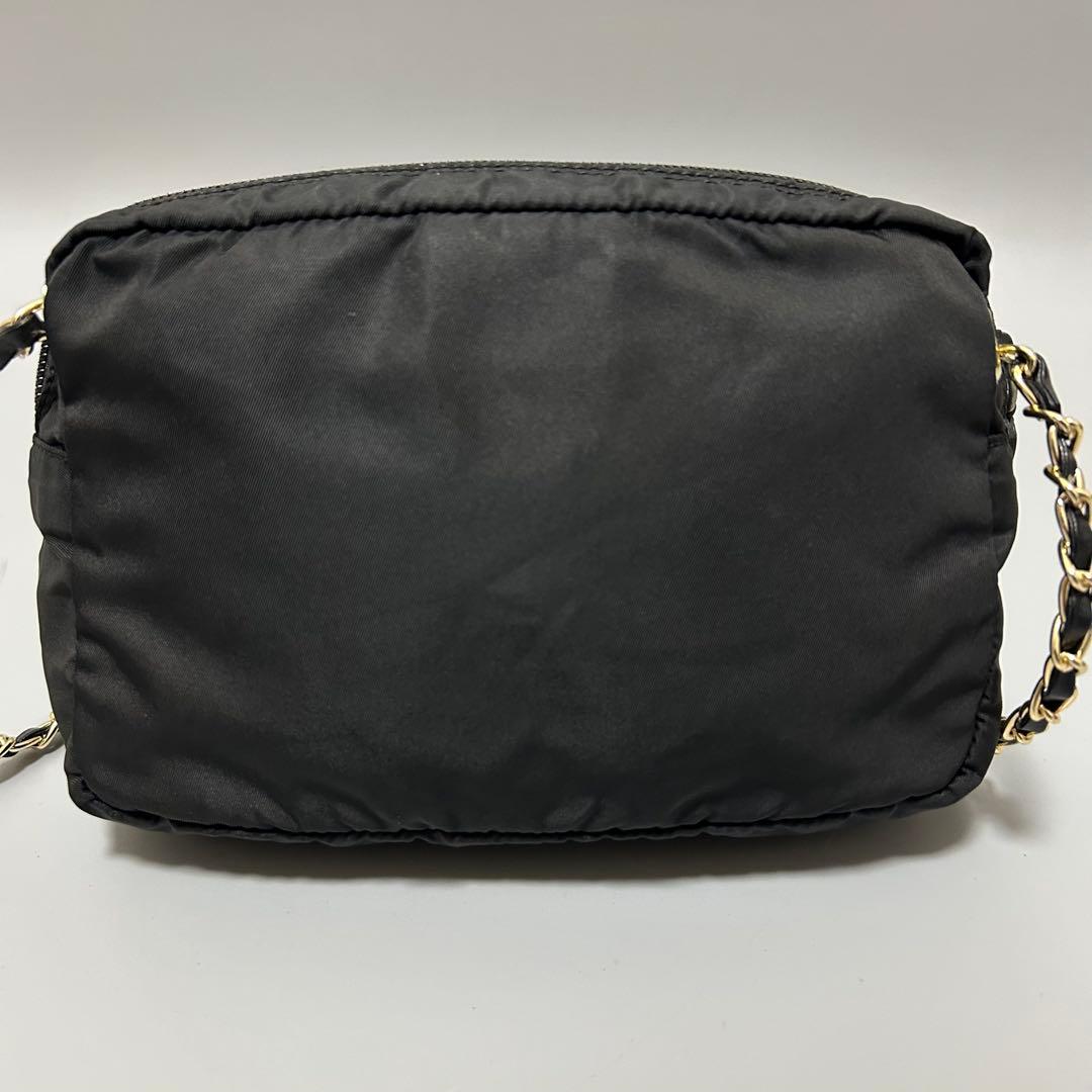 PRADA プラダ チェーン ショルダーバッグ カメラバッグ 三角プレート黒色