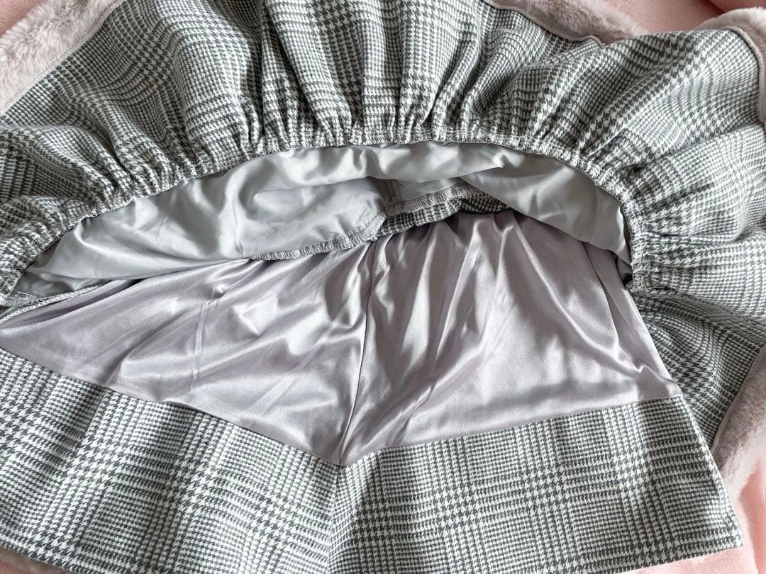 pium ピウム ファー付きティアードミニスカート グレーチェック