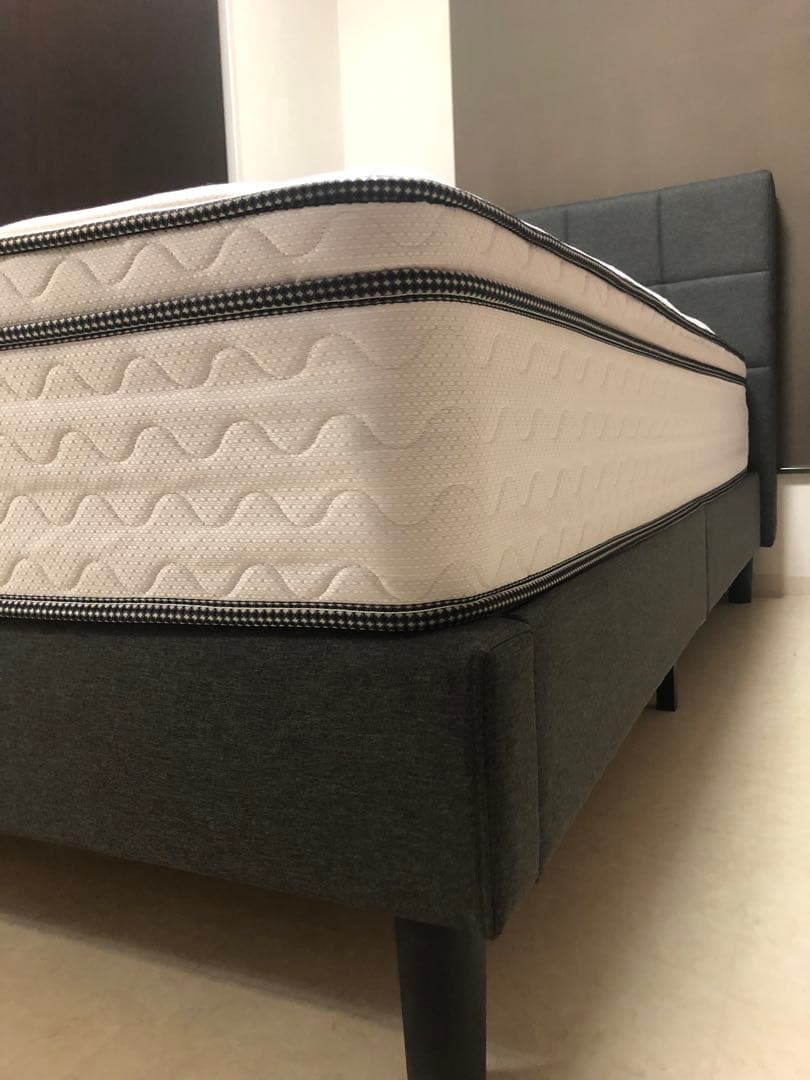 【美品】最高級Sealyセミダブルマットレス　ダブルマットレス