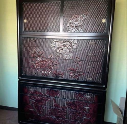 鎌倉彫り桐箪笥