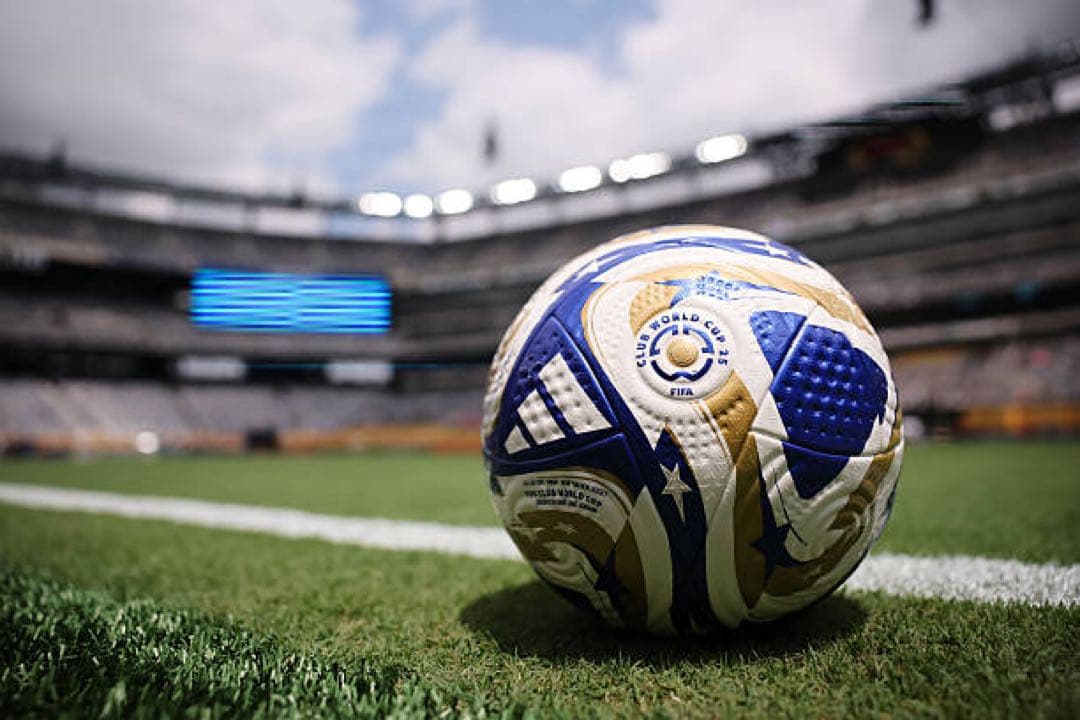 【年始限定価格】ムンディアル・デ・クルーベス プロ 公式試合球　クラブW杯5号球