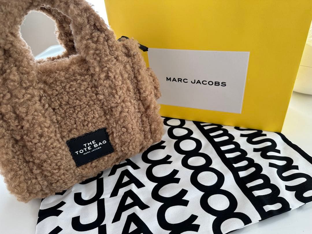 早い者勝ちMARC JACOBS テディトートTHE TOTE BAG ブラウン