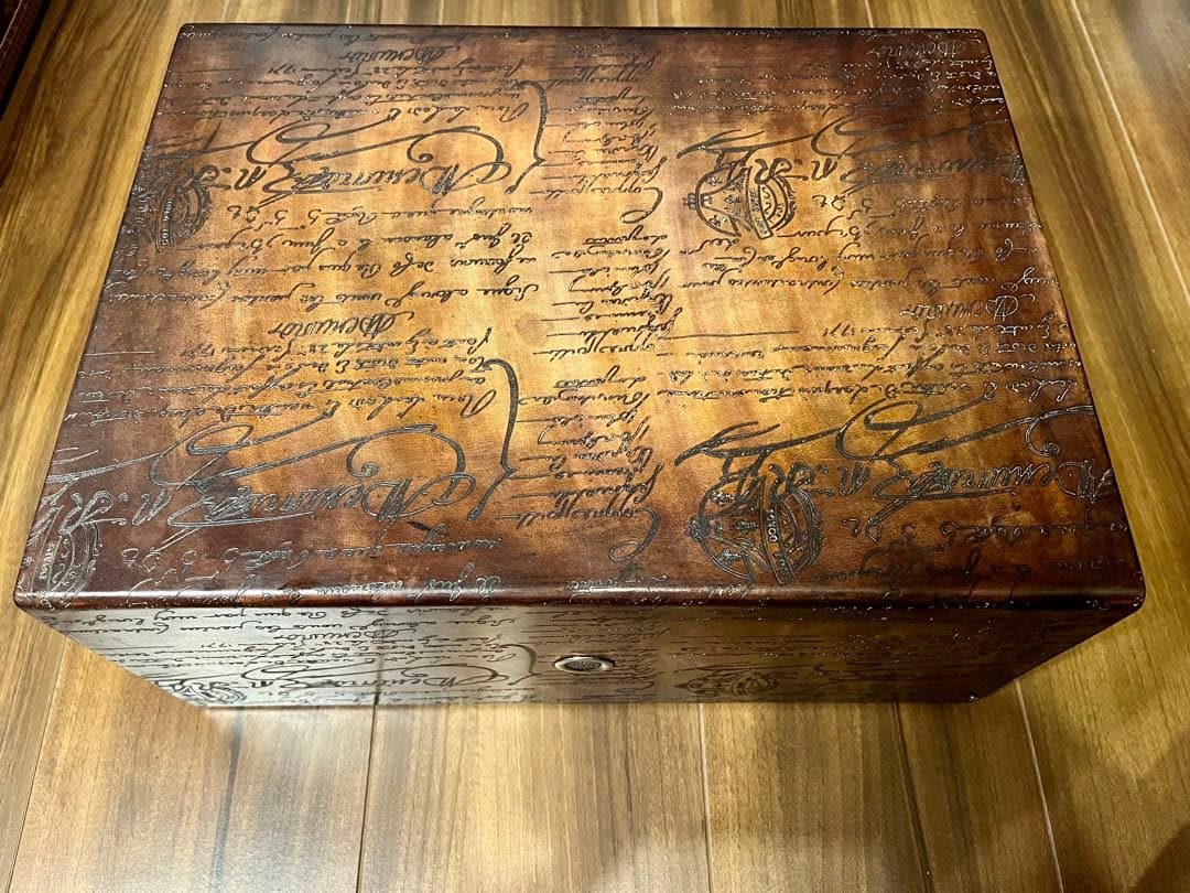 T*I様 新品未使用 ベルルッティ カリグラフィーボックス ブラウン シューズケ