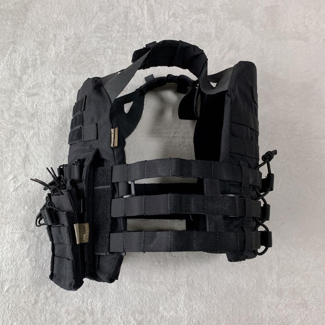 Frigate Bird社 タクティカル ベスト サバゲー 付属品多数