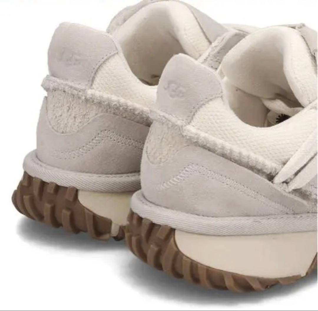 UGG RETROFI LOW レディース スニーカー ベージュ