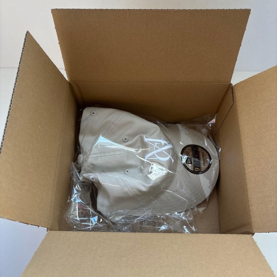 ミセスグリーンアップル ニューエラ 9THIRTY MGAロゴキャップ ベージュ