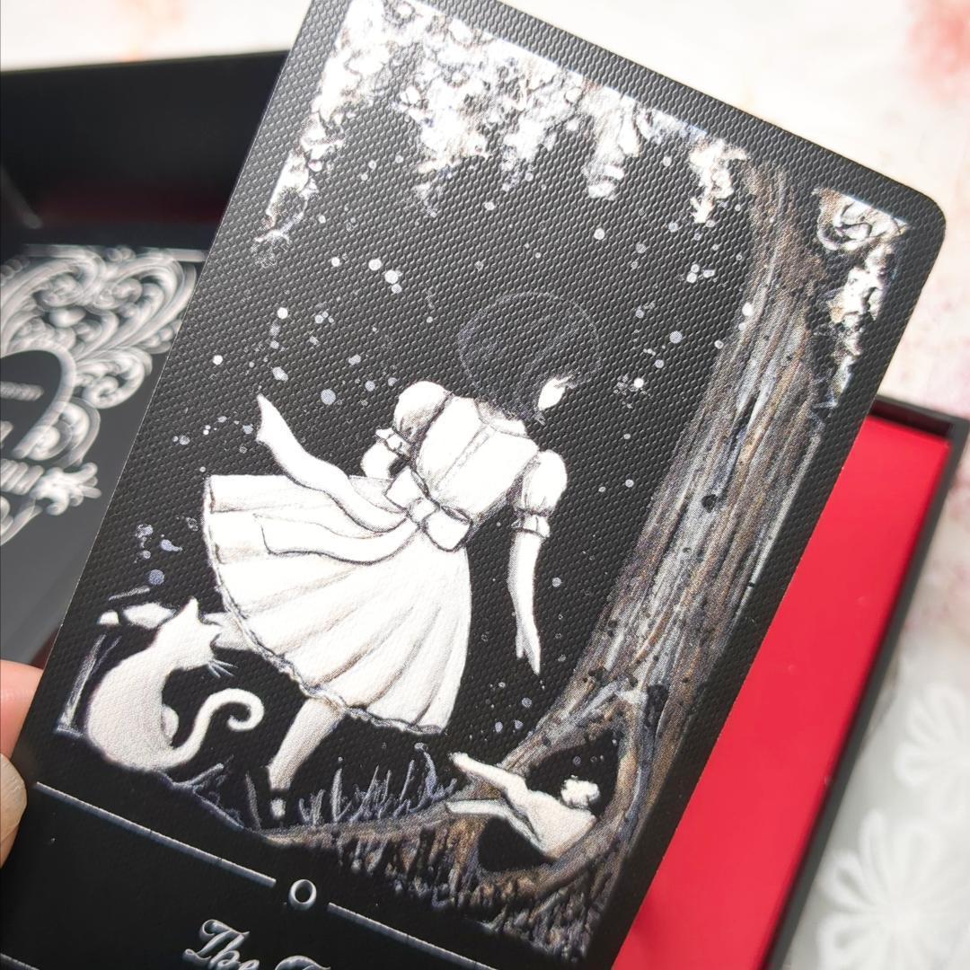 【セール特価品】正規品タロットカード✨白黒の世界の幻影デッキ モノクロ