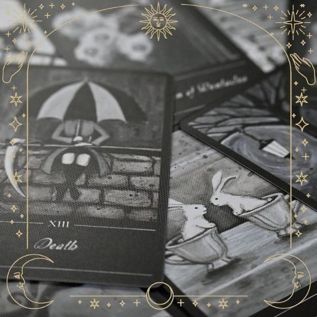 【セール特価品】正規品タロットカード✨白黒の世界の幻影デッキ モノクロ