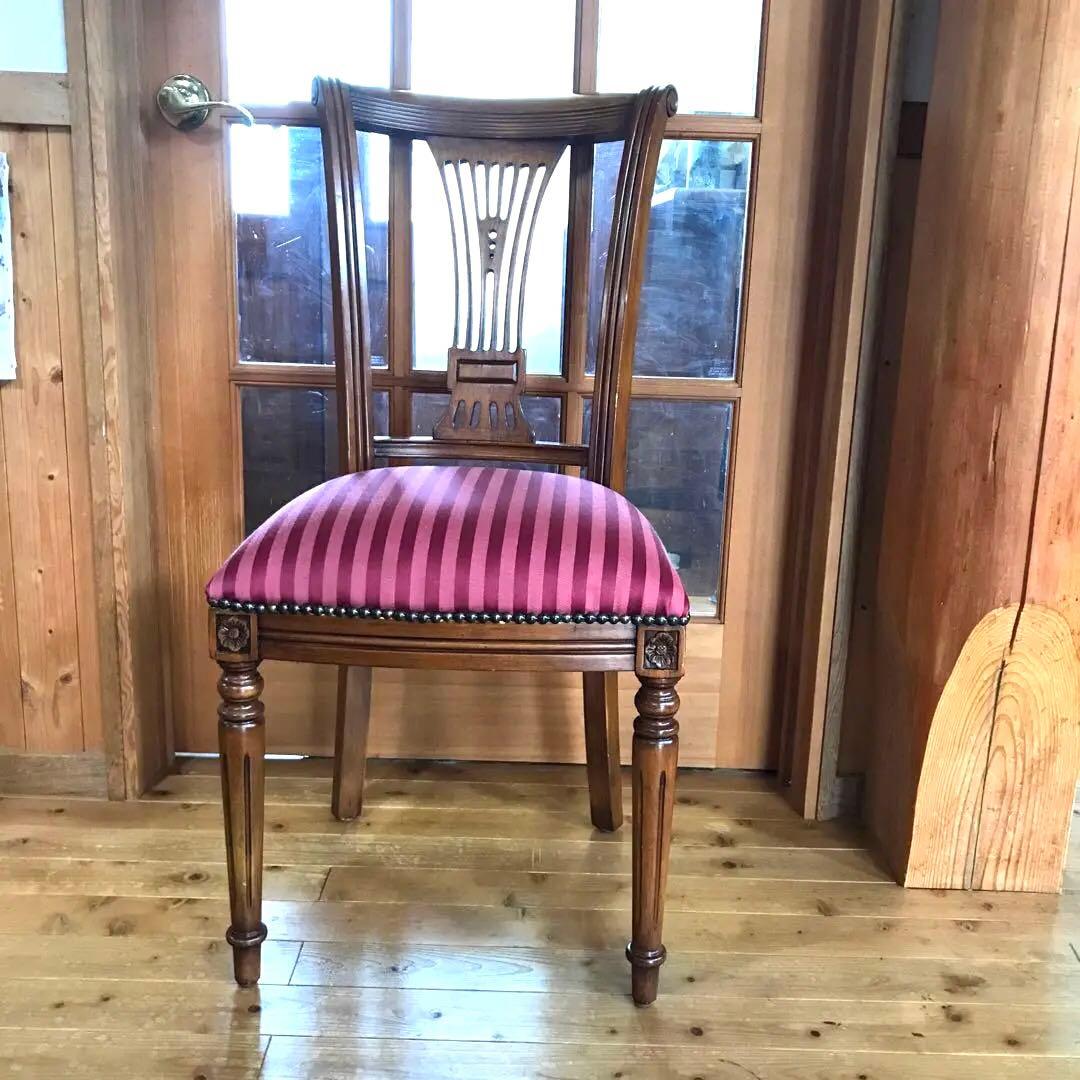 クラシックスタイル装飾背もたれ木製椅子 レッドストライプ