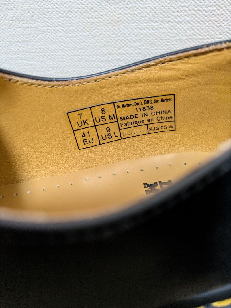 Dr. Martens UK7.３ホール.ブラックローファー