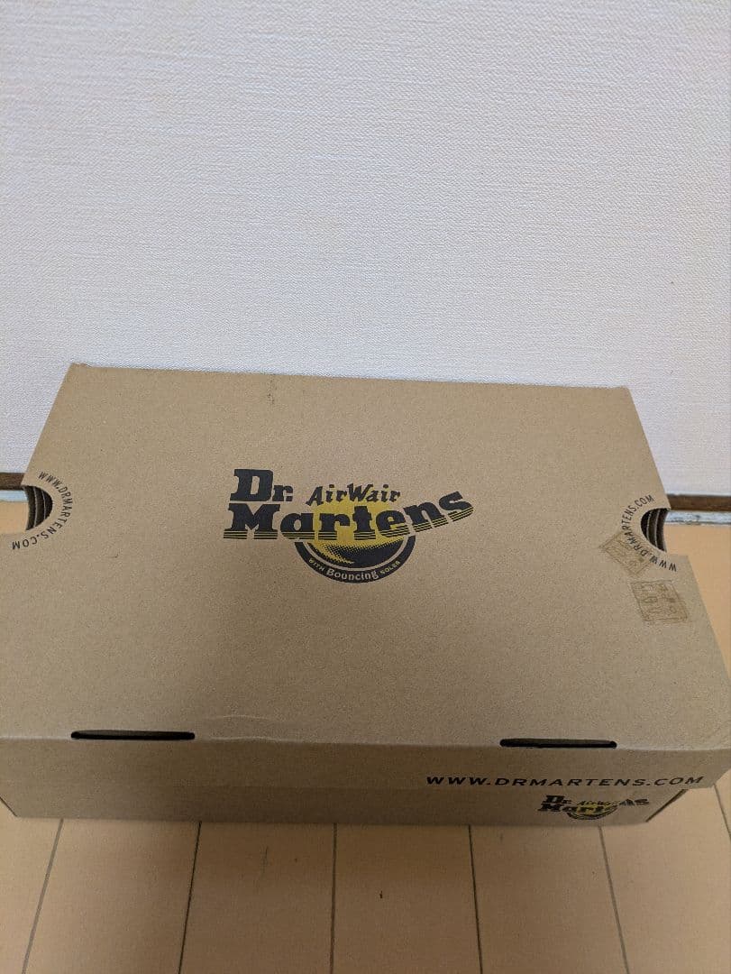 Dr. Martens UK7.３ホール.ブラックローファー