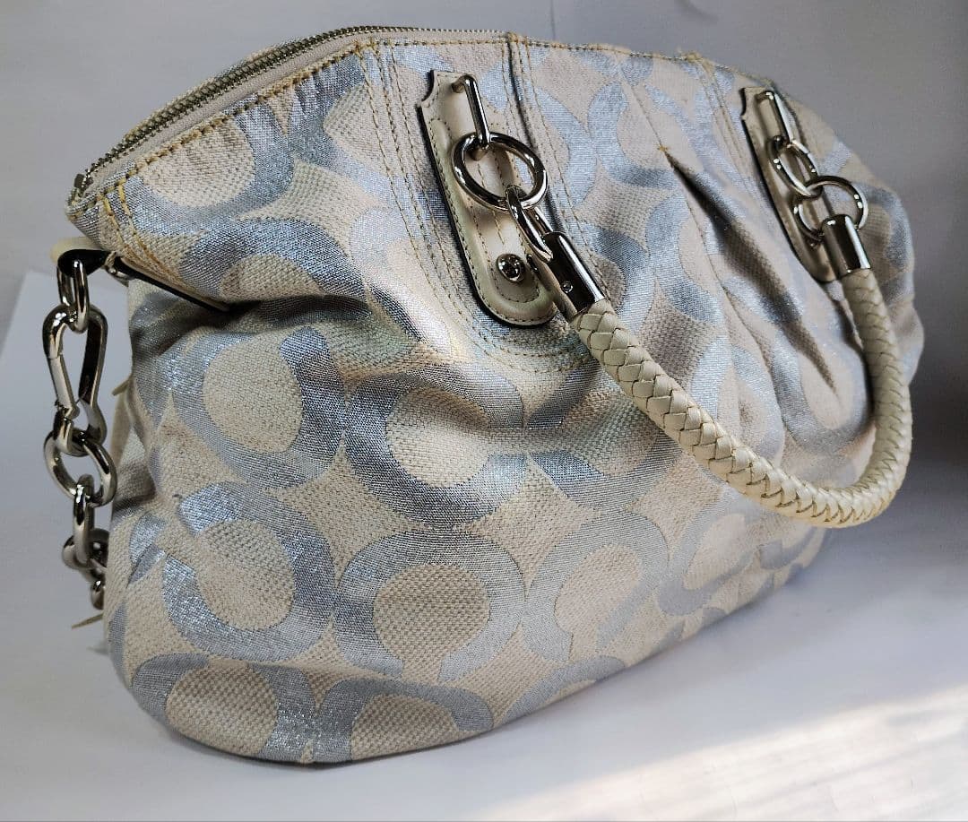 COACH コーチ 2way ショルダーバッグ　花モチーフ