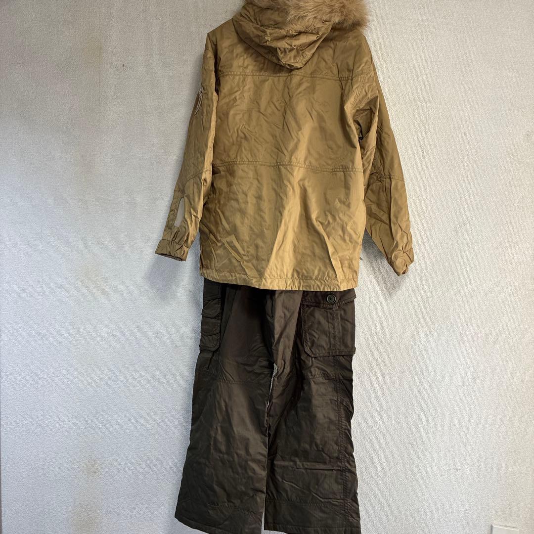 kiss mark スキースノボウェア　160サイズ上下セット