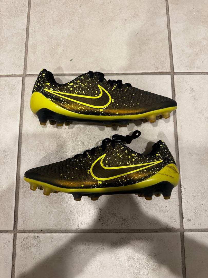 NIKE サッカー　スパイク