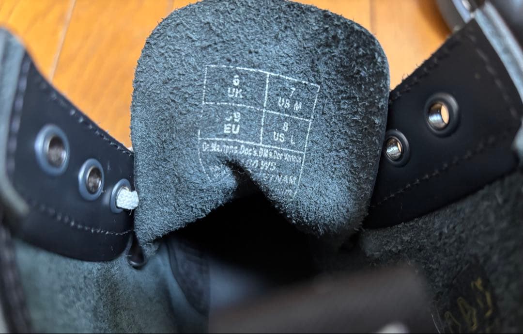 極美品！ドクターマーチン 8ホール ブーツ ホワイトステッチUK6 25cm