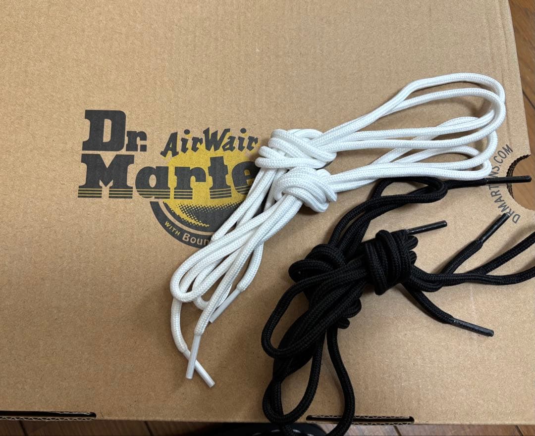 極美品！ドクターマーチン 8ホール ブーツ ホワイトステッチUK6 25cm